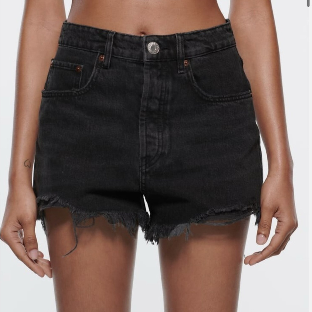 Zara Black Frayed Hem Jean Shorts Size 36/4